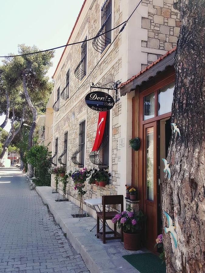 Deniz Hotel Yenifoca Exterior foto